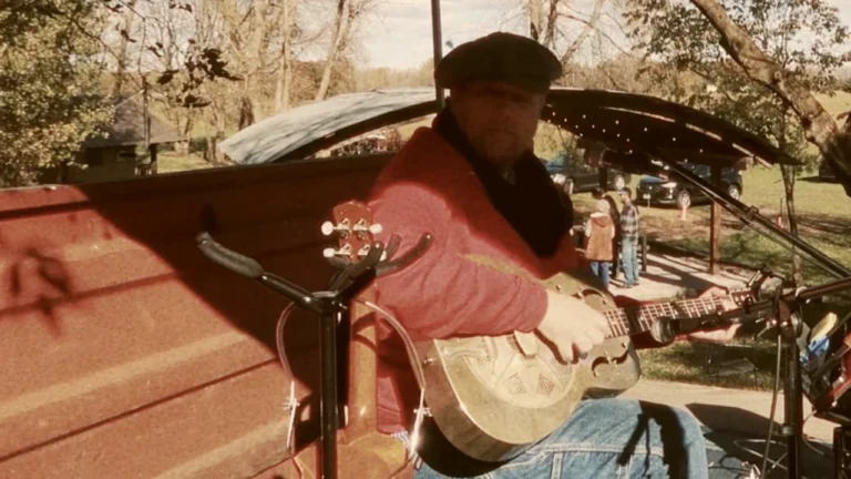 "I Wish I Was A Mole In The Ground" (Bascom Lamar Lunsford) - Live at Alpha and Omega Farm, MN