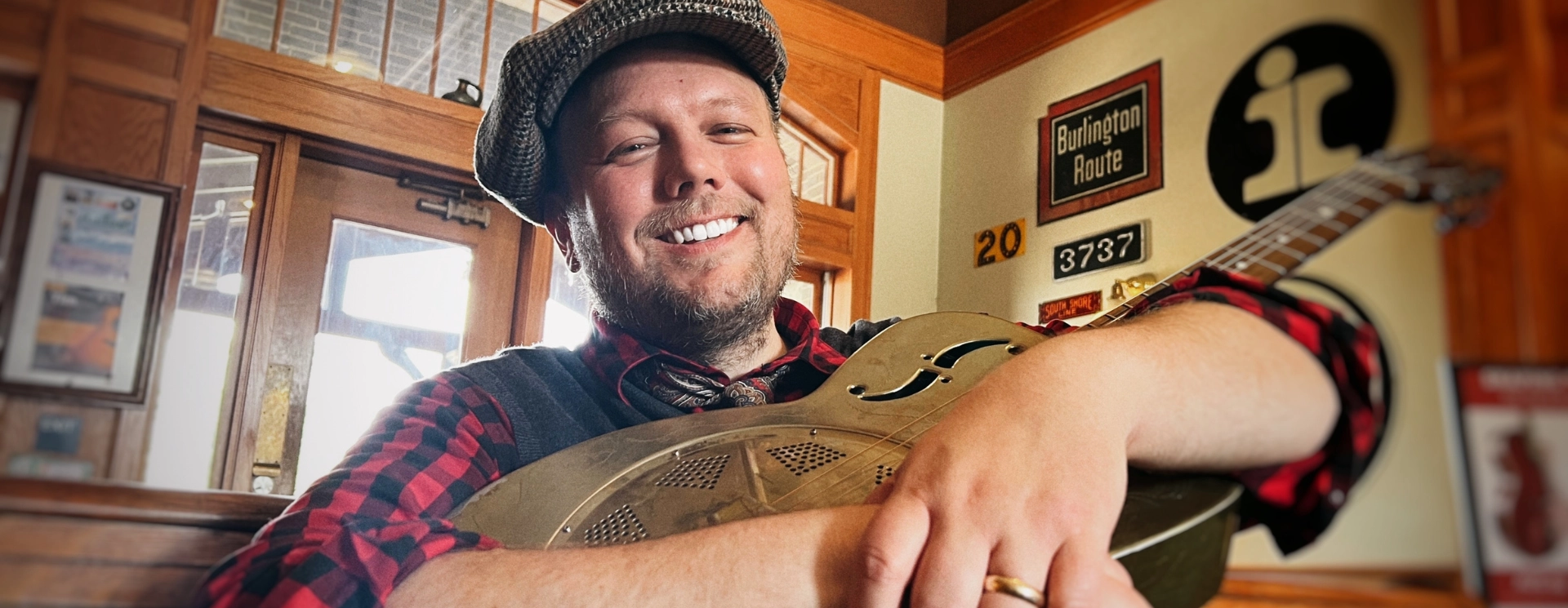 Vaudeville Blues musician Jack Norton with vintage resonator guitar.