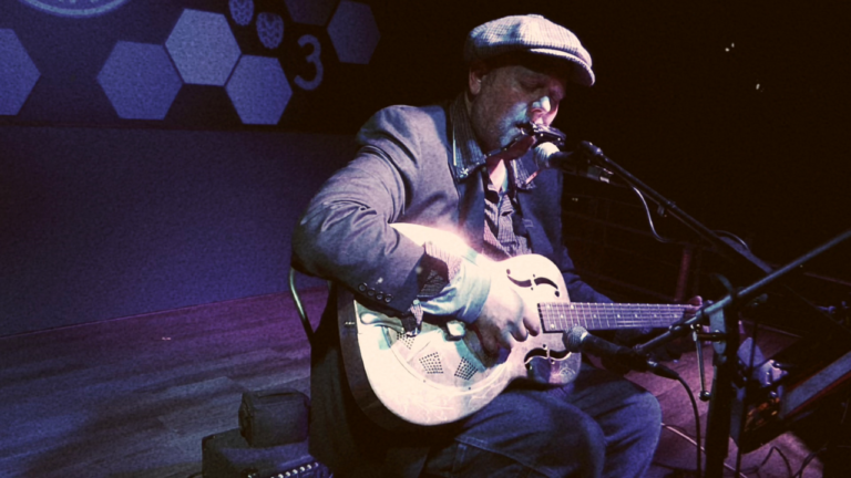 Trouble in Mind - Vaudeville Blues Song from 1924 - Live at 3 Sheeps Brewing in Sheboygan, WI